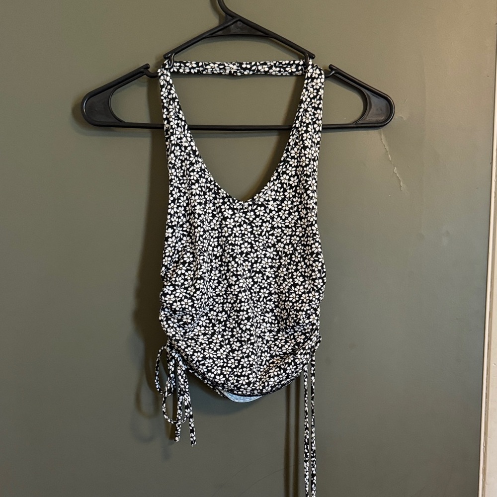 Floral Black and White Women's Top